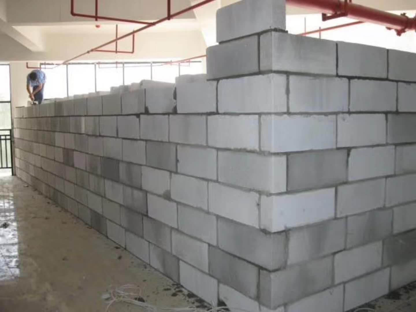 安义蒸压加气混凝土砌块承重墙静力和抗震性能的研究